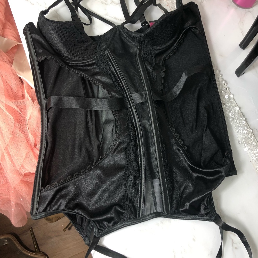Lingerie Bundle - Picture 4 of 9
